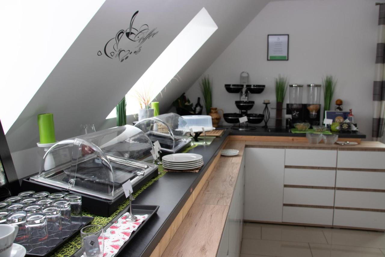 Die Schlafstube - Bed & Breakfast Zeltweg Exterior foto