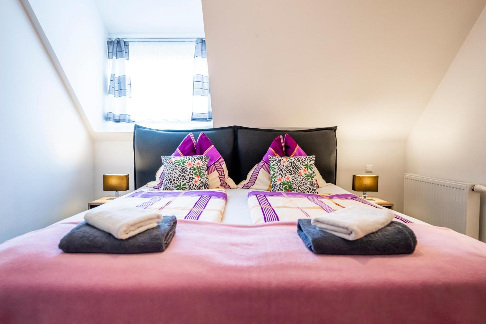 Die Schlafstube - Bed & Breakfast Zeltweg Exterior foto