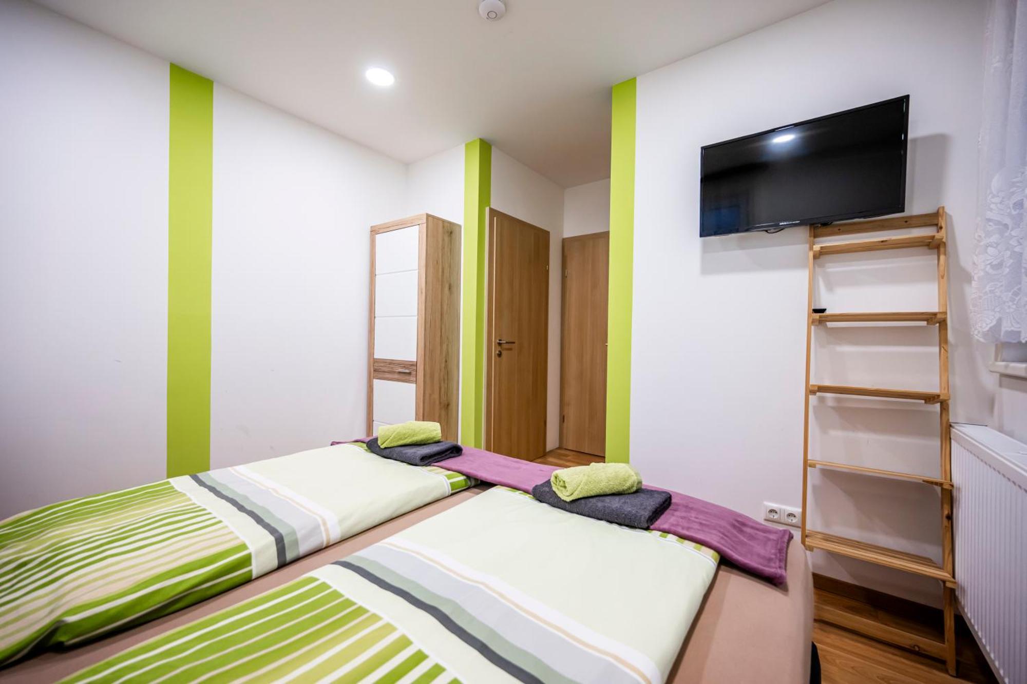 Die Schlafstube - Bed & Breakfast Zeltweg Exterior foto